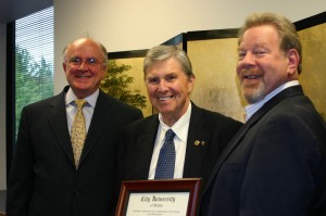  President Lee Gorsuch, Faculty Emeritus John Armenia and Provost Steven Olswang met in September 2008 to discuss the significance of Armenia's faculty emeritus award.