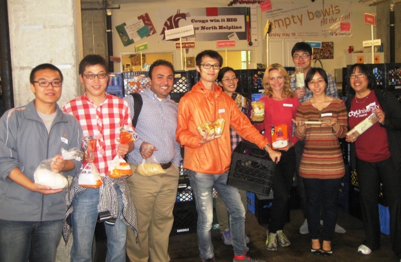 WAL Students Volunteer at Local Food Bank